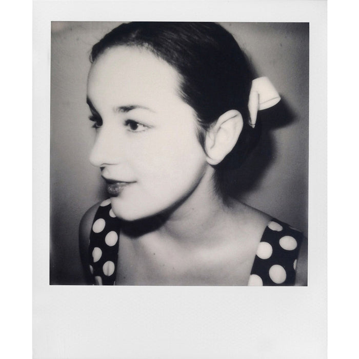 Polaroid Black & White 600 Instant Film - 8 Exposures