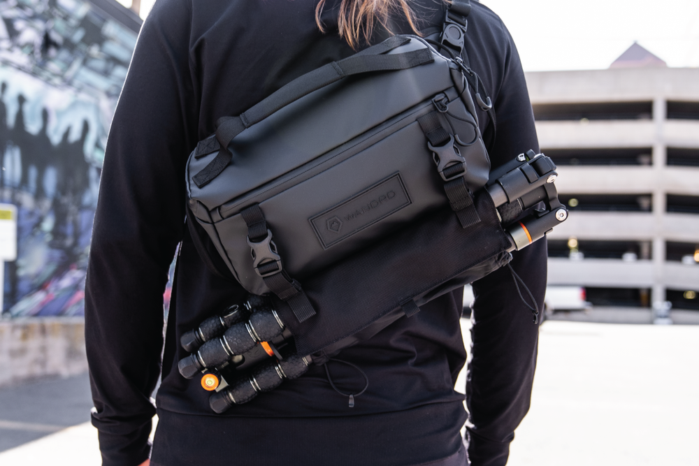 Wandrd Rogue 6L Sling - Tan