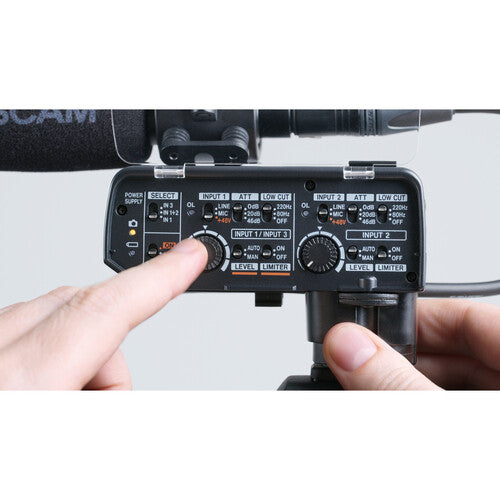 Tascam CA-XLR2d-AN XLR Microphone Adapter Kit for Cameras (3.5mm Analog)