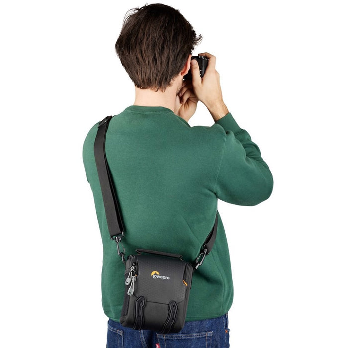 LowePro Adventura SH 120 III Camera Bag - Black
