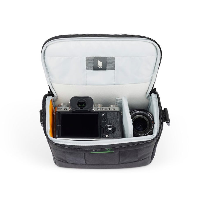 LowePro Adventura SH 140 III Camera Bag - Black